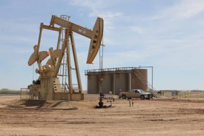 Strengthening Your Portfolio: Diversifying with Oil and Gas Investments